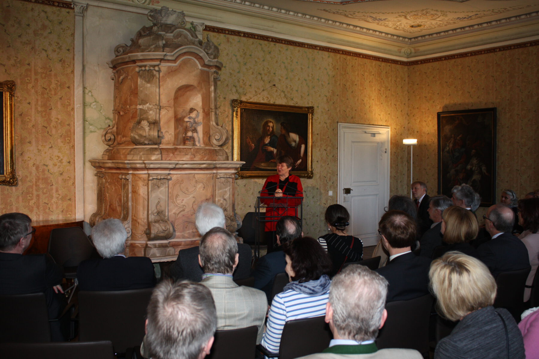 Kloster Raitenhaslach, Roter Salon