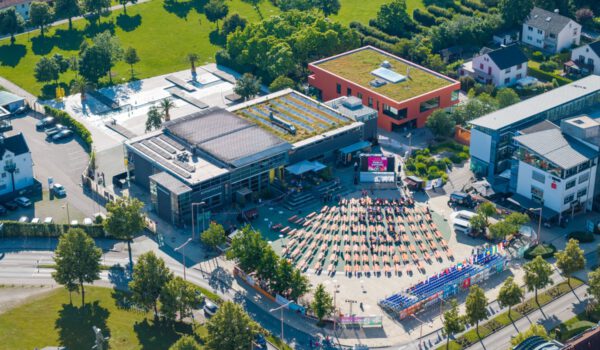 Luftaufnahme Public Viewing Burghausen