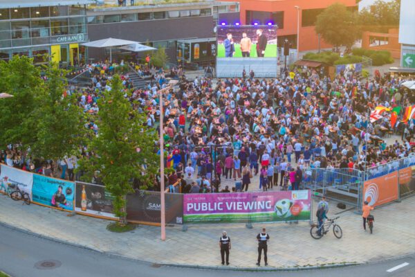 Luftaufnahme Public Viewing Burghausen