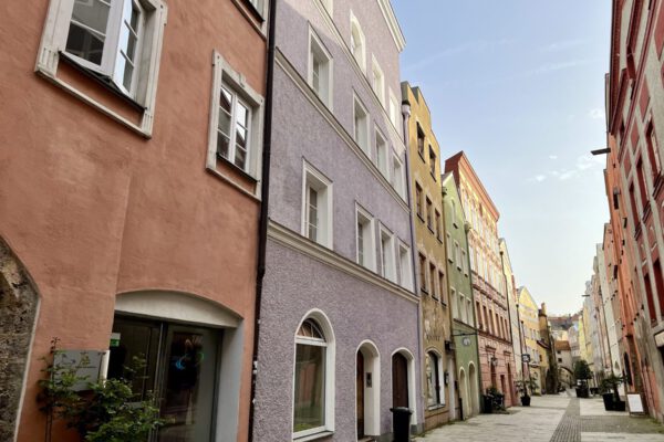 Die Grüben mit Blick Richtung Stadtplatz © Stadt Burghausen/köx Die Grüben mit Blick Richtung Stadtplatz © Stadt Burghausen/köx