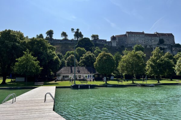 Wöhrsee Burghausen großer Steg Foto Königseder Wöhrsee Burghausen großer Steg Foto Königseder