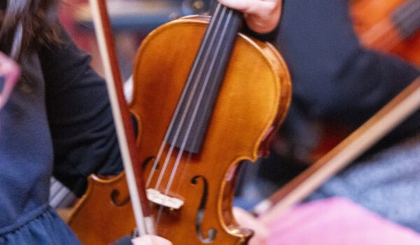 175 Kinder gaben beim Kinderkonzert der Musikschule im Stadtsaal vergangene Woche ihr Bestes und zeigten was sie innerhalb weniger Jahre schon alles gelernt hatten © Dirk Hermes 175 Kinder gaben beim Kinderkonzert der Musikschule im Stadtsaal vergangene Woche ihr Bestes und zeigten was sie innerhalb weniger Jahre schon alles gelernt hatten © Dirk Hermes
