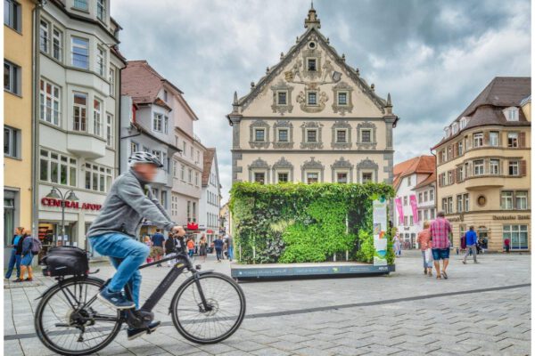 PM 148 Das Grüne Zimmer kommt ab 18. Juni 2024 nach Burghausen Foto Helix