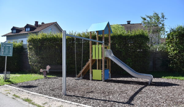 Spielplatz Trebnitzer Straße © Stadt Burghausen/ebh Spielplatz Trebnitzer Straße © Stadt Burghausen/ebh