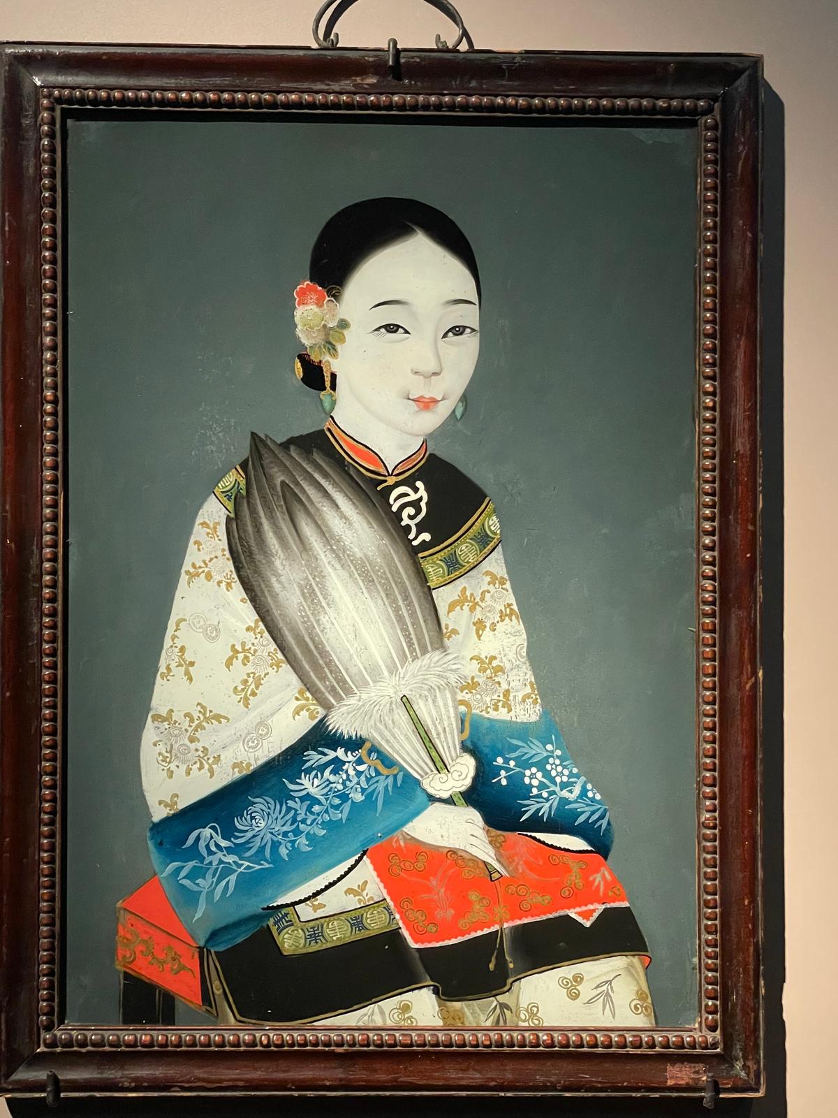 Hinterglasmalerei - Stücke aus Burghauser Sammlung sind bis Januar 2025 in München ausgestellt