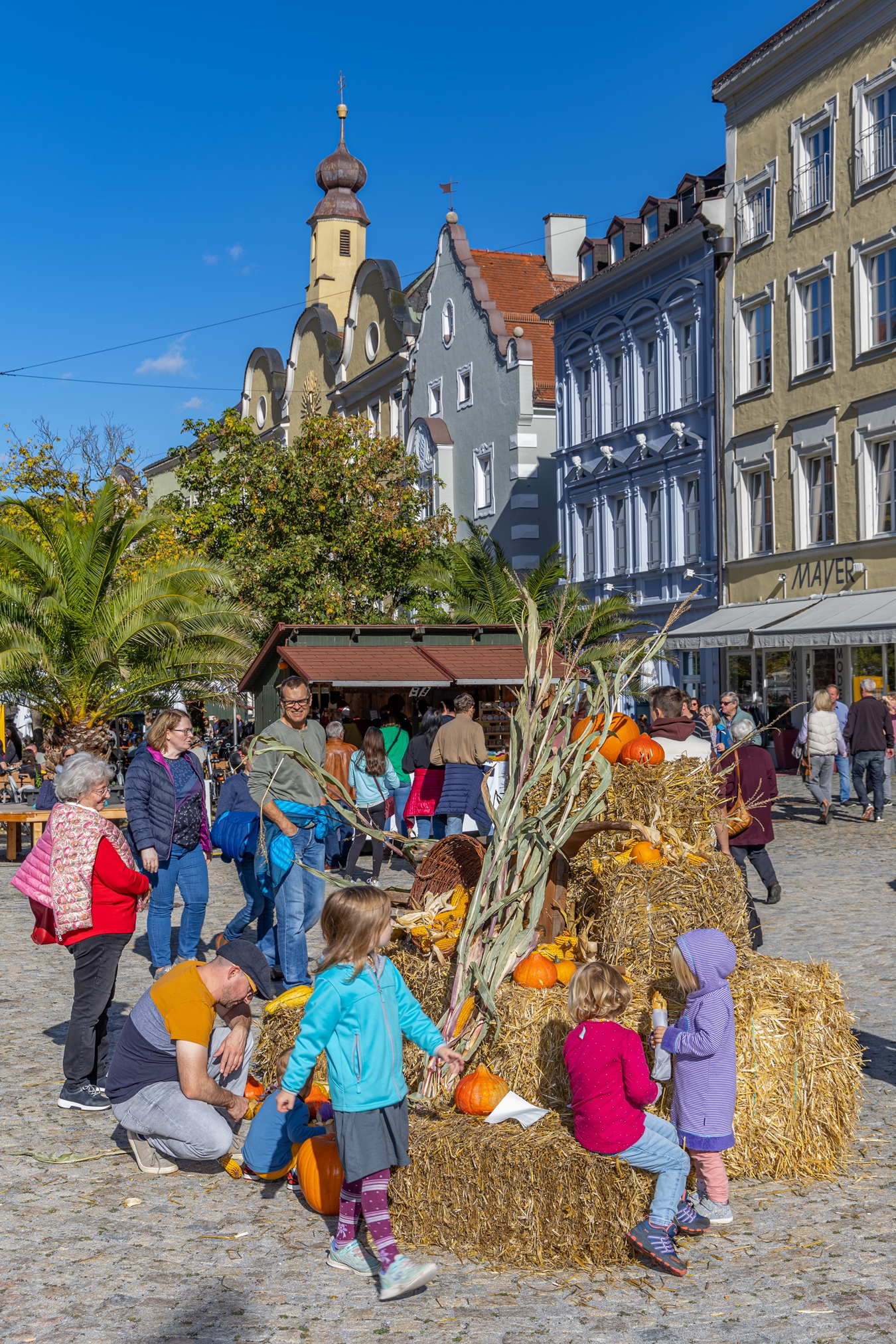 Der beliebte Gallimarkt lädt am Sonntag, 27  Oktober, zu einem Besuch in die Altstadt  Fotocredit: Burghauser Touristik GmbH