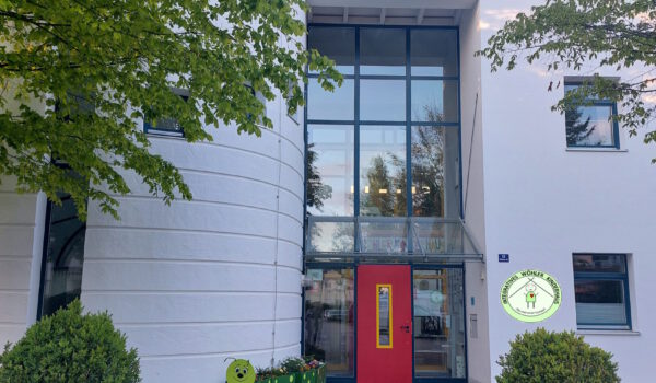 Eingang zum Wöhler Kinderhaus