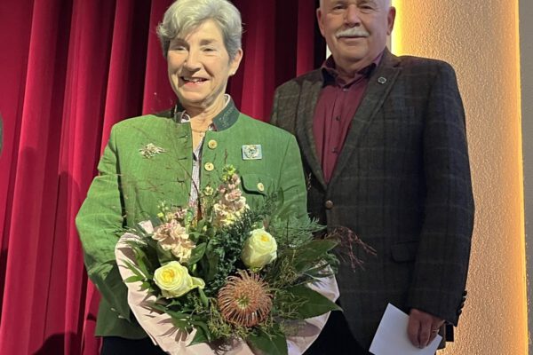 Ehepaar Reichel bearbeitet Maria und Heinz Reichel sind Burghauser durch und durch: immer hilfsbereit und in sehr vielen Bereichen ehrenamtlich aktiv.