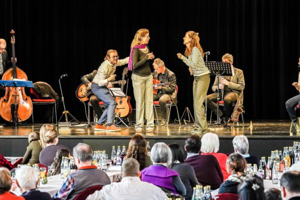 PM 319 Willkommensfest 2024 Foto vhs Fotogruppe Härzschel II Neubürgerfest 2024 Fotocredit: vhs Fotogruppe / Reinhard Härzschel