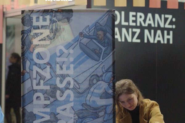 Die Wanderausstellung im JUZ in der Neustadt ist nur ein Teil der „ToleranzRäume“ – das Begleitprogramm spielt sich an wechselnden Orten im ganzen Stadtgebiet ab. Fotocredit: Stadt Burghausen / tg