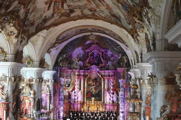 Klosterkirche Raitenhaslach Innen Foto: Ressel Klosterkirche Raitenhaslach Innen Foto: Ressel