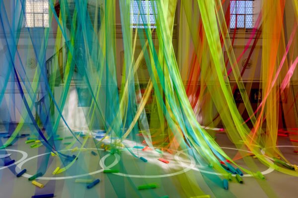 Ausstellungsansichten MARTINA SALZBERG ∙ LUX LEVIS, Studienkirche St. Josef © Hans Mitterer Ausstellungsansichten MARTINA SALZBERG ∙ LUX LEVIS, Studienkirche St. Josef © Hans Mitterer