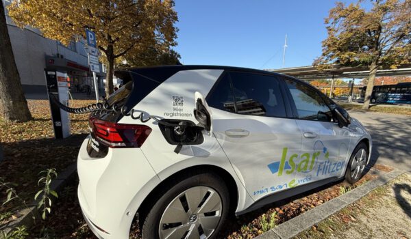 Der Isar-Flitzer der EBG fährt mit 100% Ökostrom