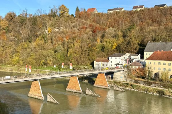 PM 239 Alte Brücke Verbindung zwischen Österreich und Bayern saniert-min