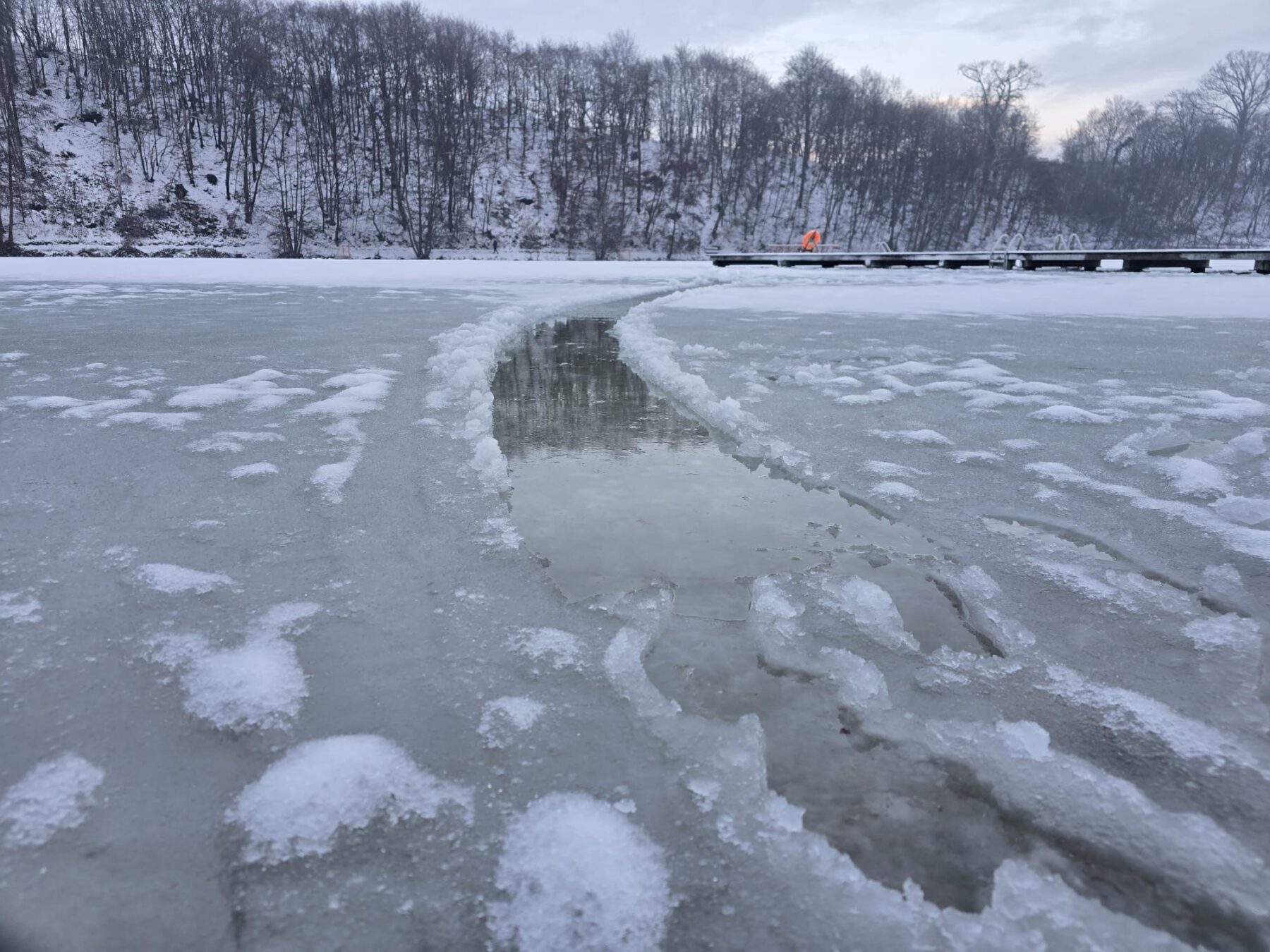 Der Burghauser Wöhrsee am 09 01 2026   Betreten verboten