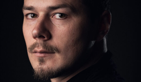 Dino Gluhović bietet am Sonntag, den 1. März von 14-16 Uhr einen kostenfreien Schnupperworkshop für alle Interessierten im Haus der Familie an.