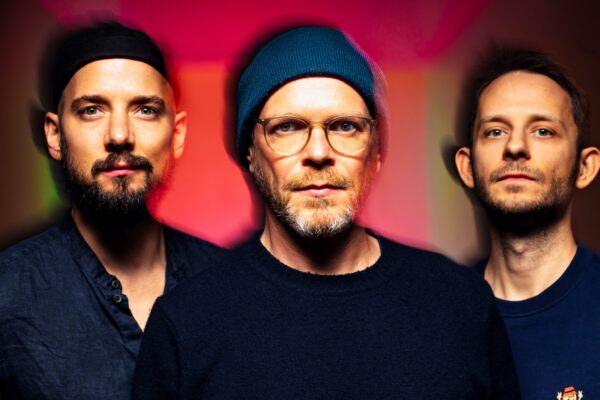 Deans_Downbeat_Foto_Super_Plastik